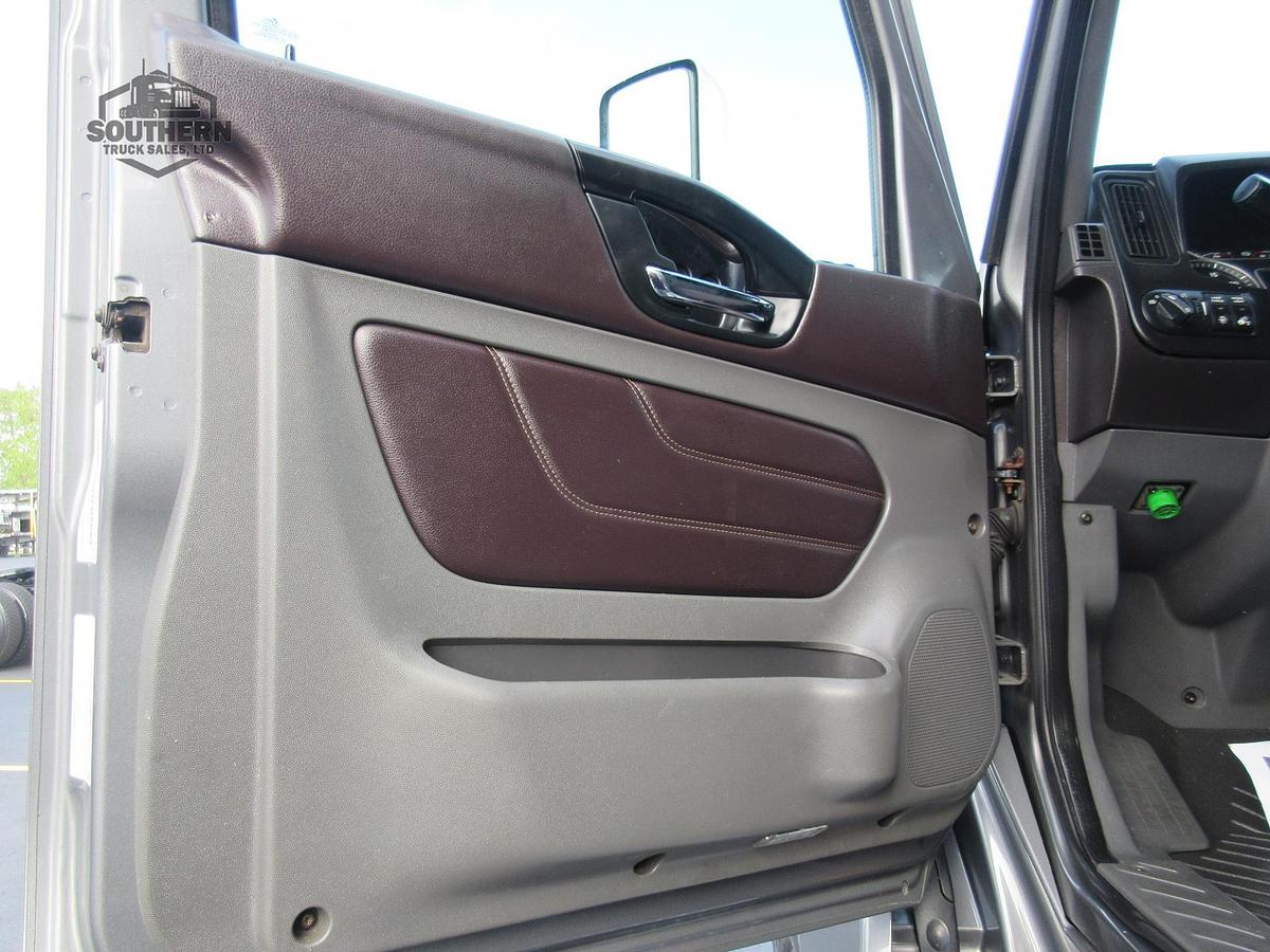 Used 2021 INTERNATIONAL LT