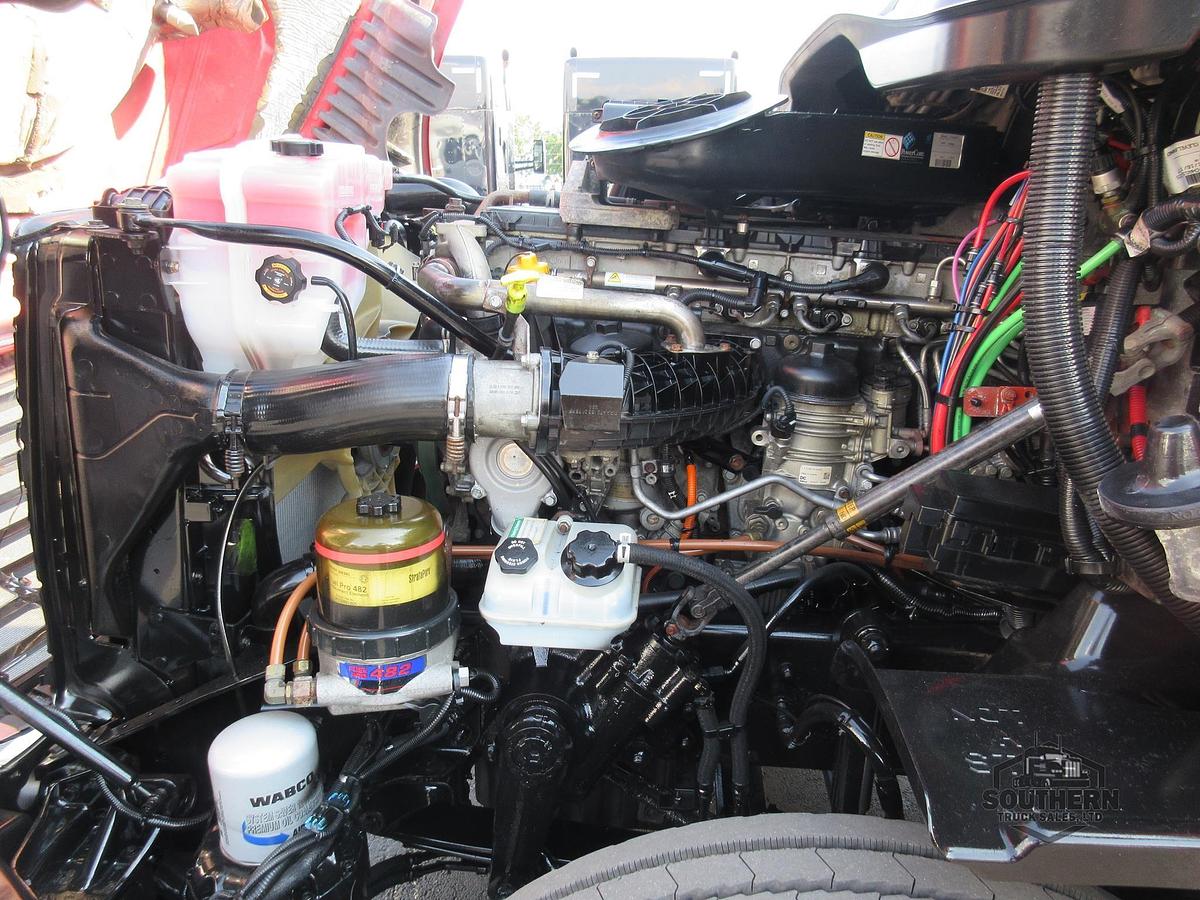 Used 2018 FREIGHTLINER CASCADIA 125