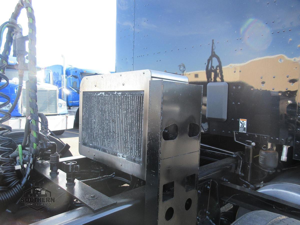 Used 2023 KENWORTH T880