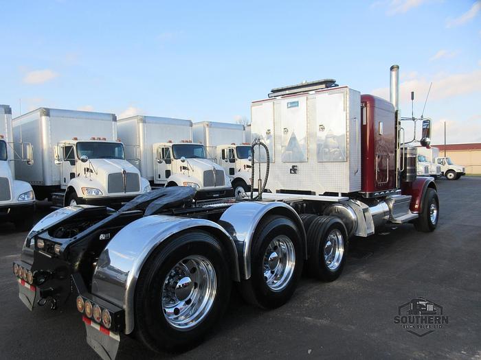 Used 2020 PETERBILT 389