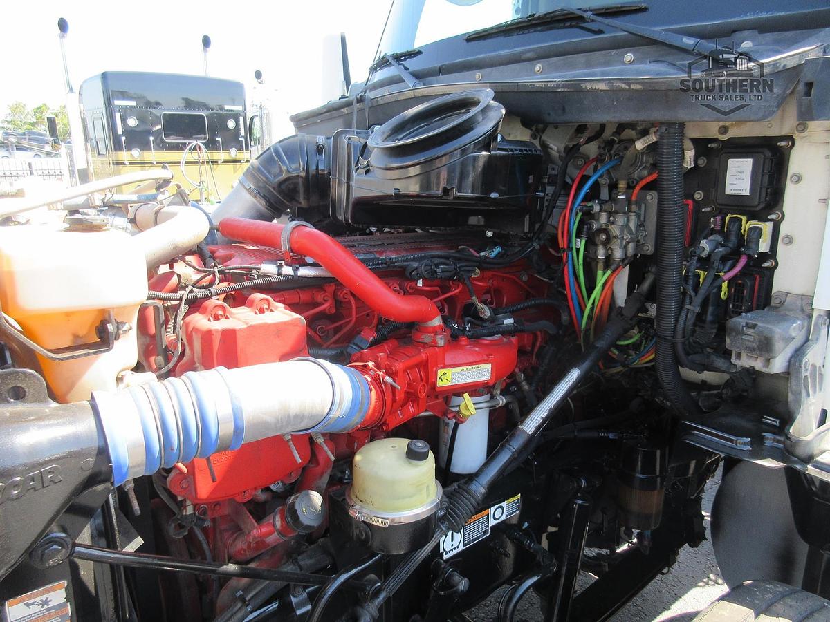 Used 2016 KENWORTH T880