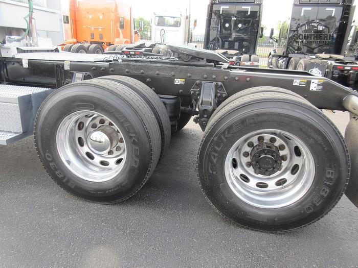 Used 2018 PETERBILT 389