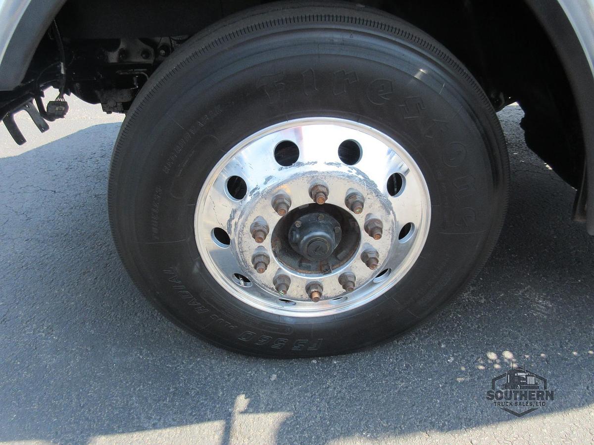 Used 2019 FREIGHTLINER CORONADO 122 SD