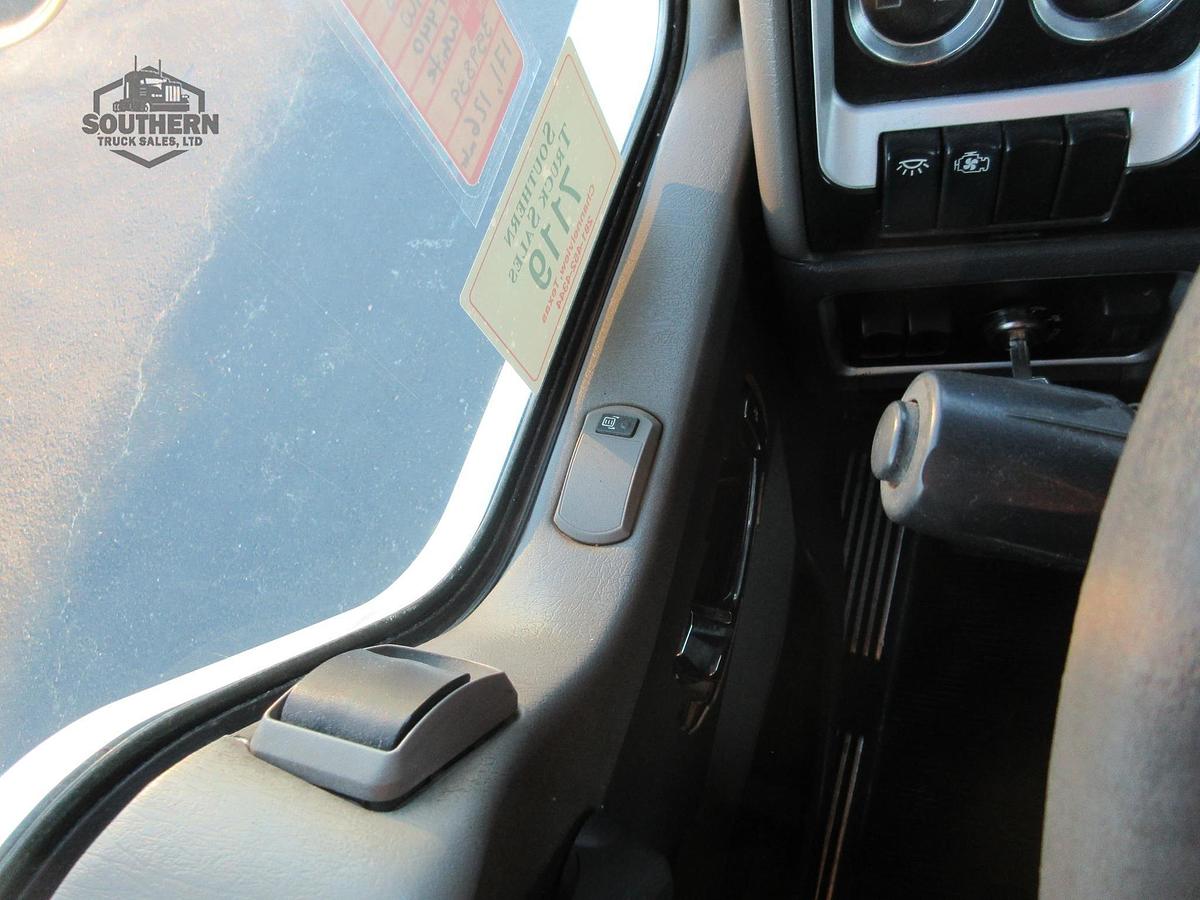 Used 2013 KENWORTH T440