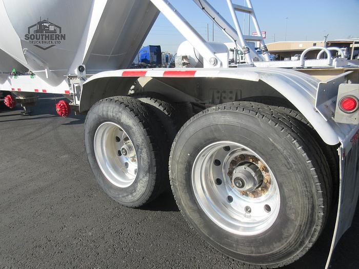 Used 2011 POLAR 41 ft