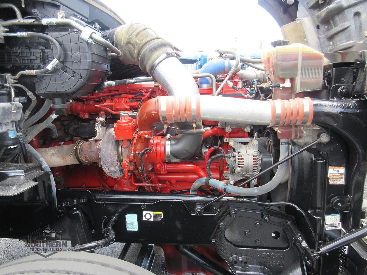 Used 2023 KENWORTH T880