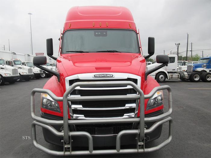 Used 2021 FREIGHTLINER CASCADIA 126