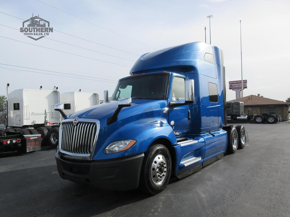 Used 2021 INTERNATIONAL LT