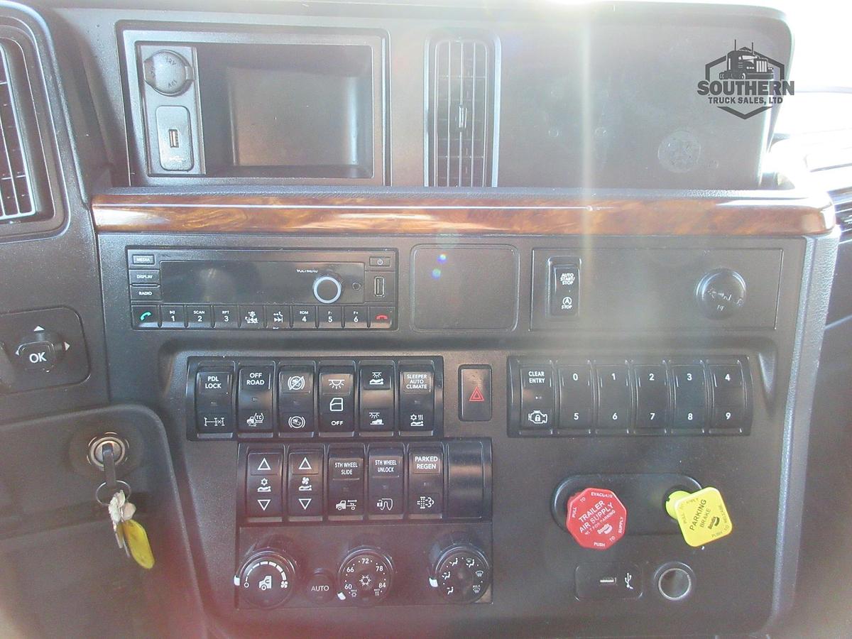 Used 2021 INTERNATIONAL LT