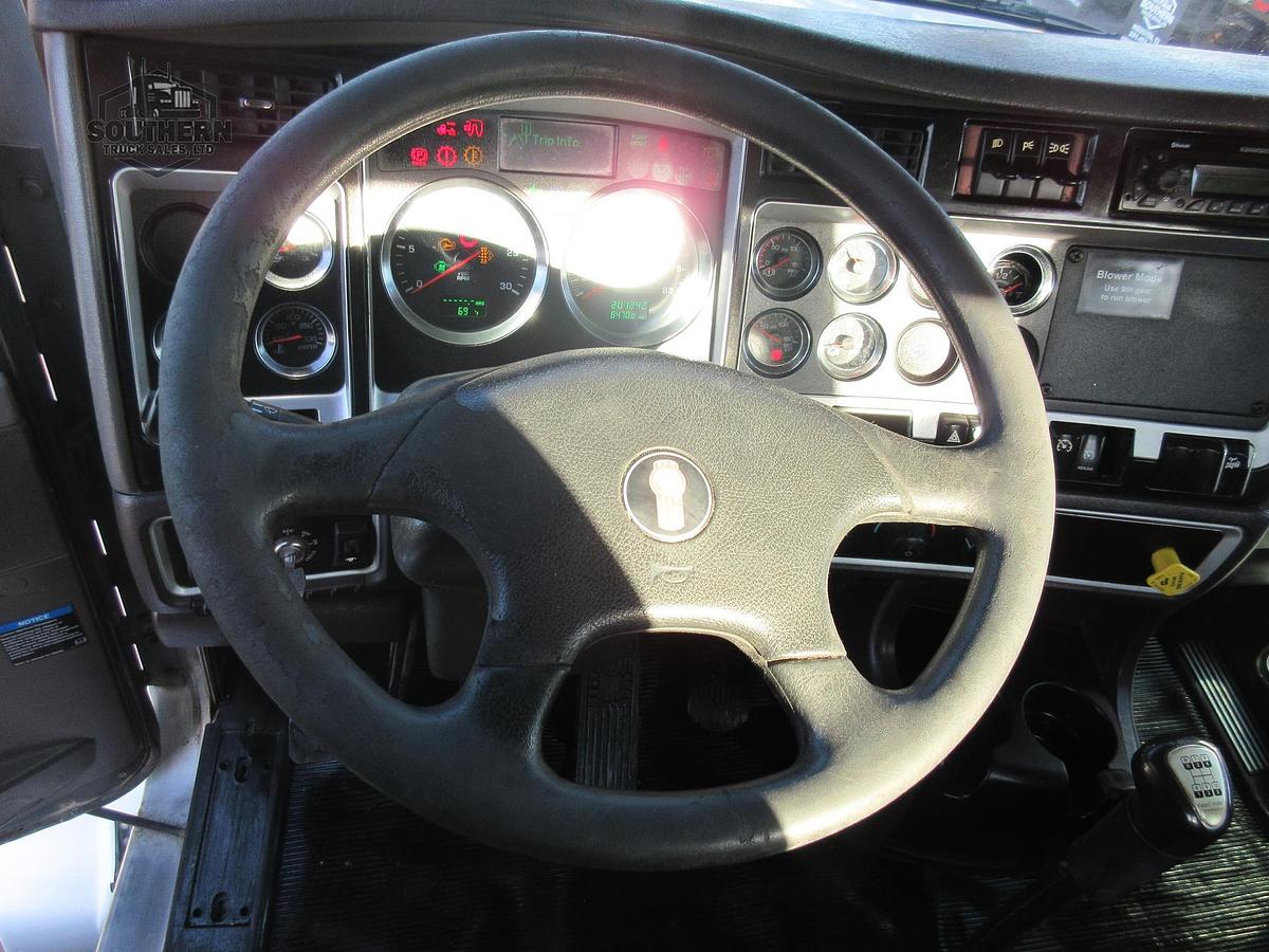 Used 2013 KENWORTH T800