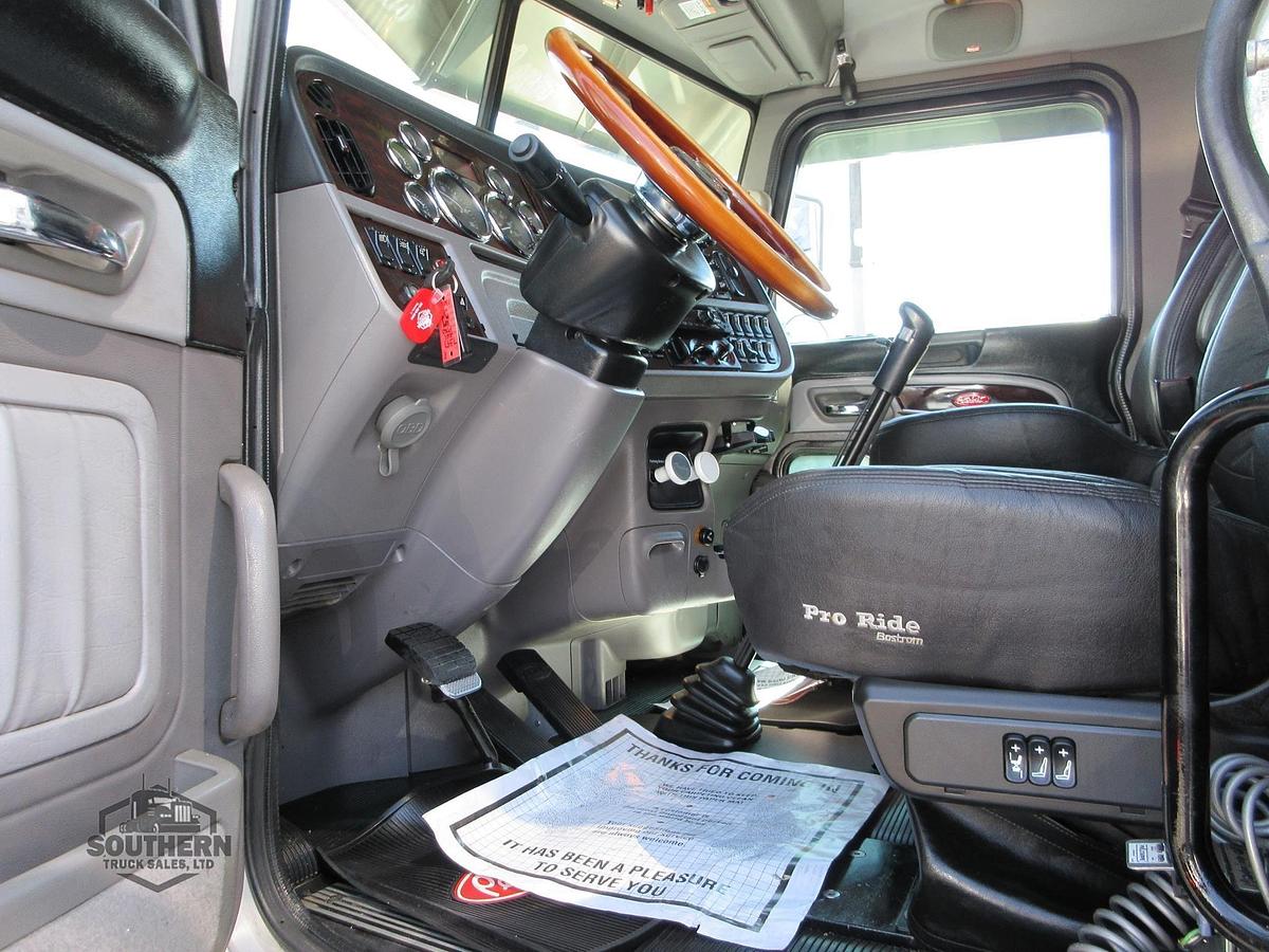 Used 2021 PETERBILT 389