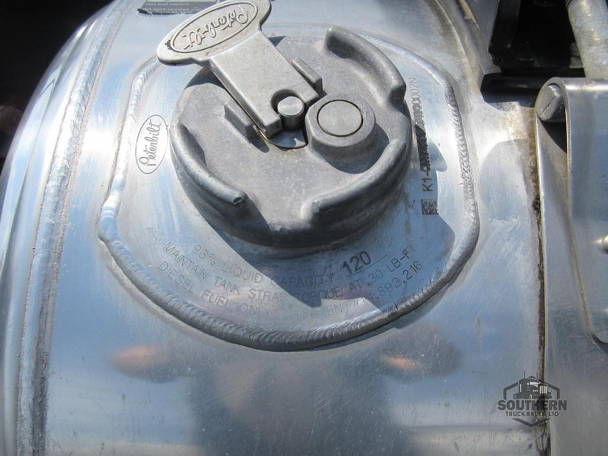 Used 2024 PETERBILT 389