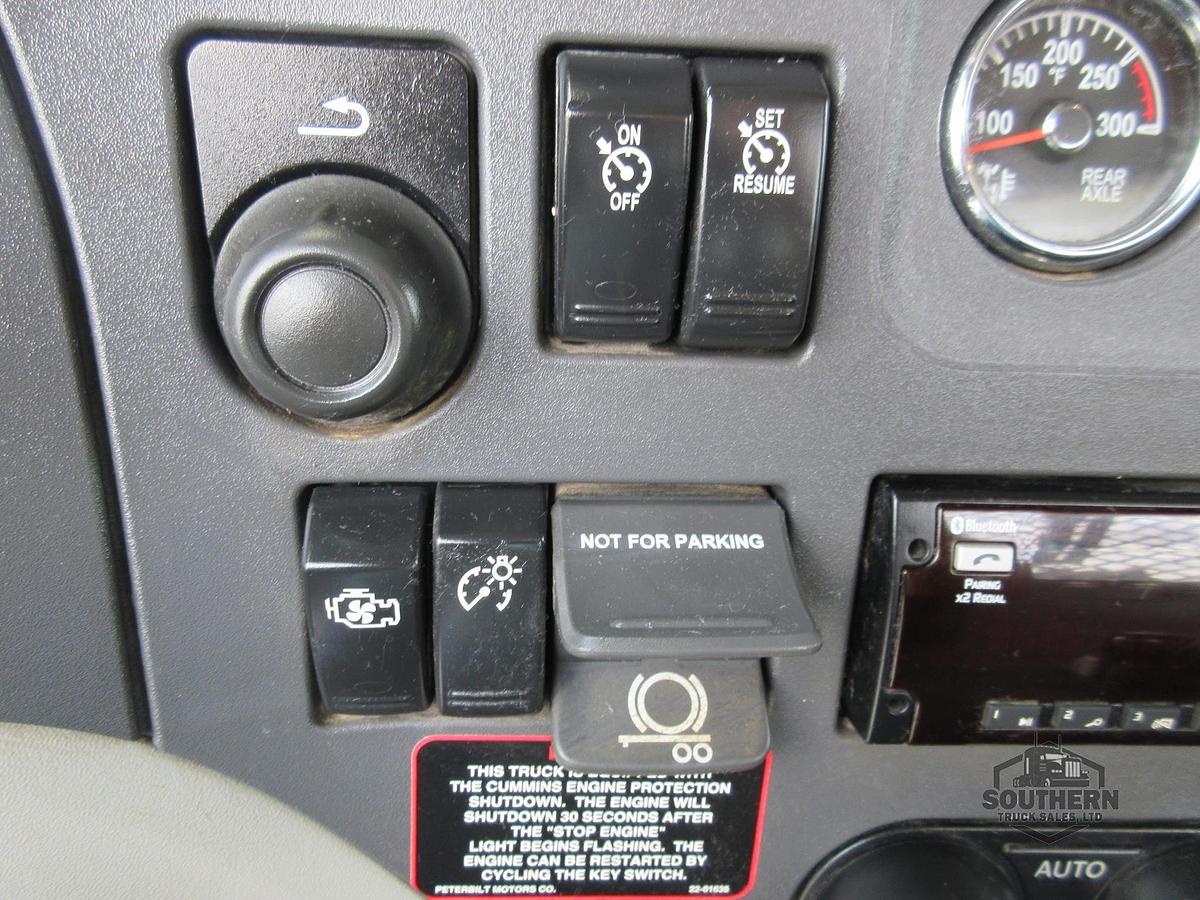 Used 2020 PETERBILT 567