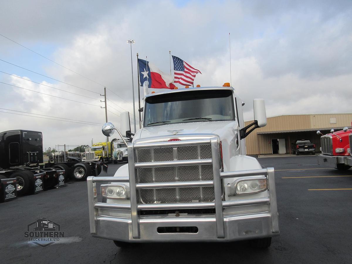 Used 2019 PETERBILT 567