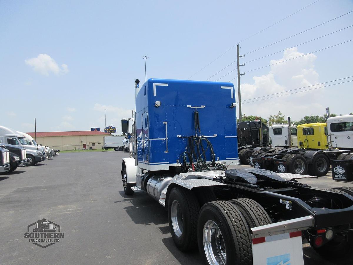 Used 2019 PETERBILT 389