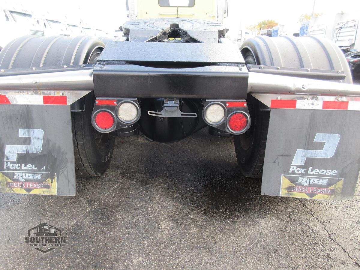 Used 2020 PETERBILT 567