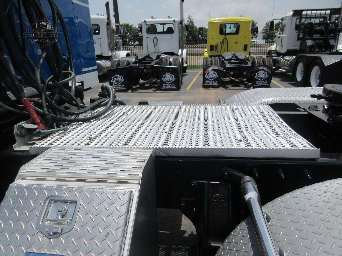 Used 2019 PETERBILT 389