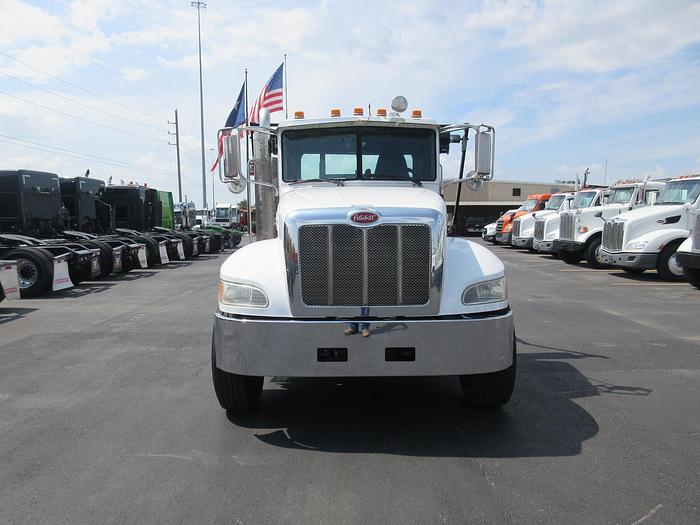 Used 2013 PETERBILT 348