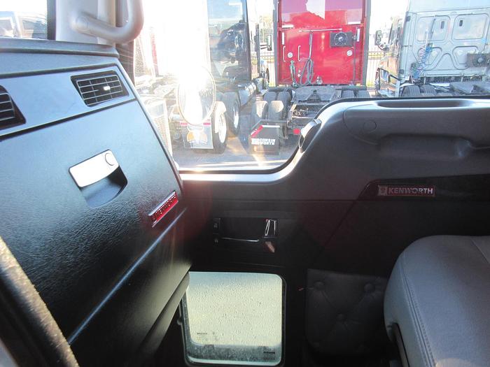 Used 2019 KENWORTH W900