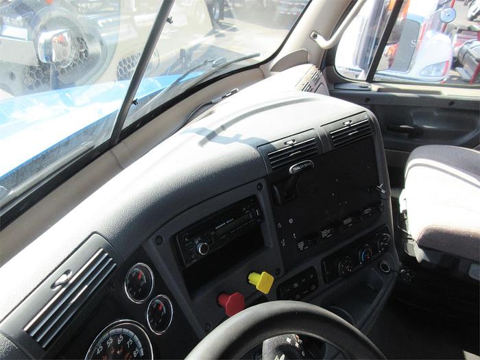 Used 2017 FREIGHTLINER CASCADIA 125