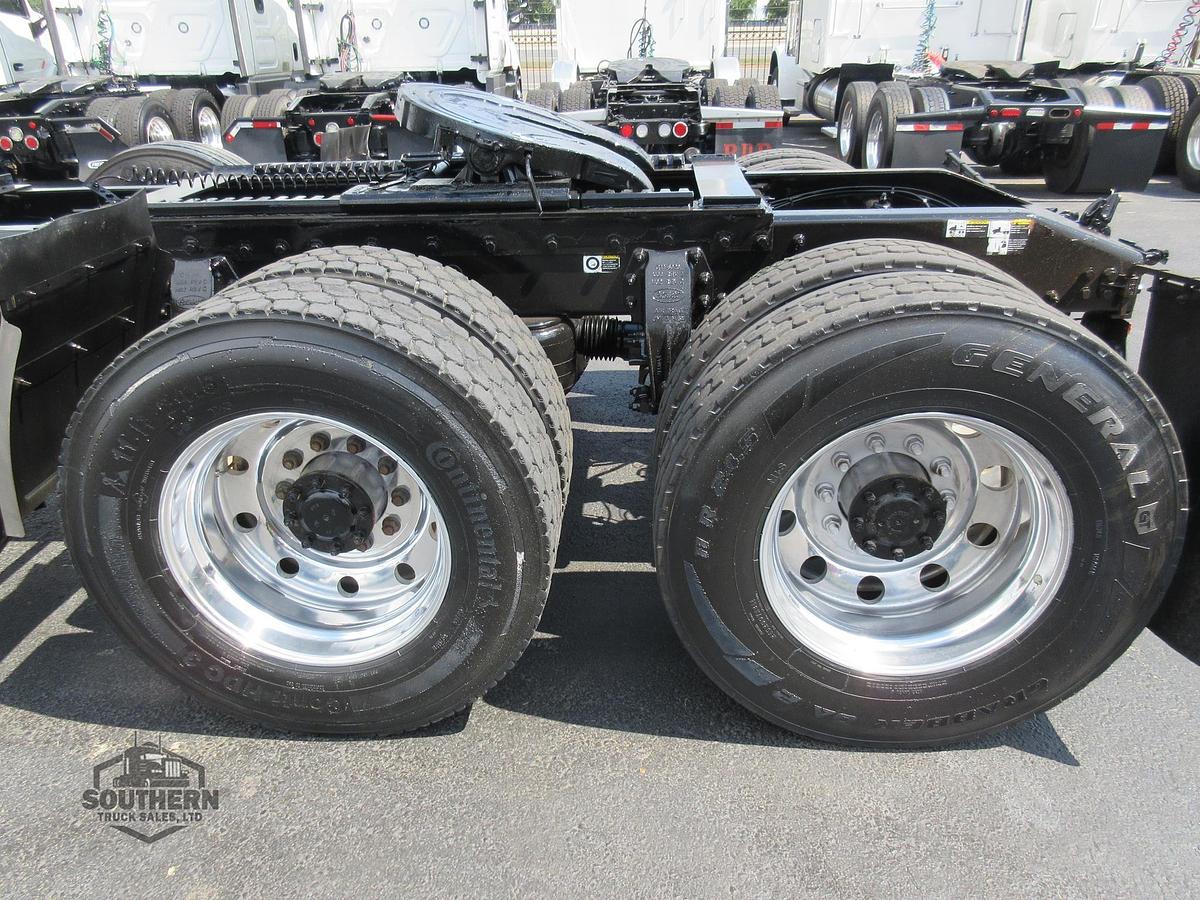 Used 2024 PETERBILT 389