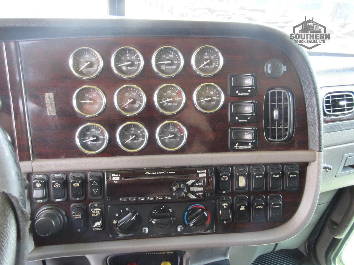 Used 2017 PETERBILT 389