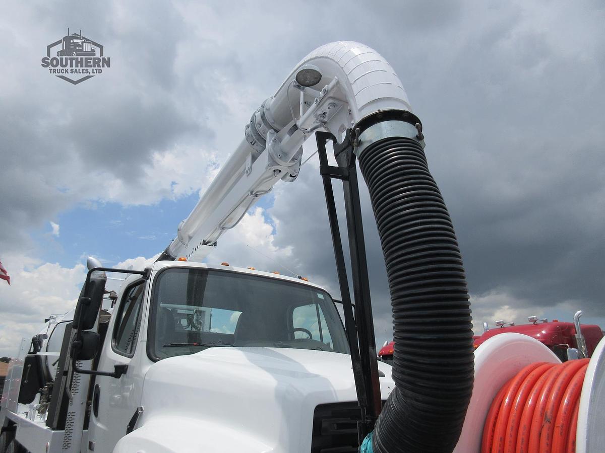 Used 2015 FREIGHTLINER 114SD