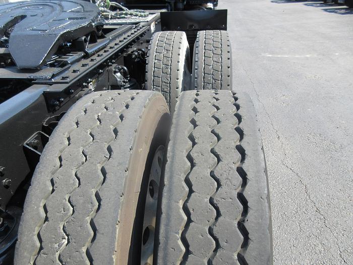 Used 2021 KENWORTH T880