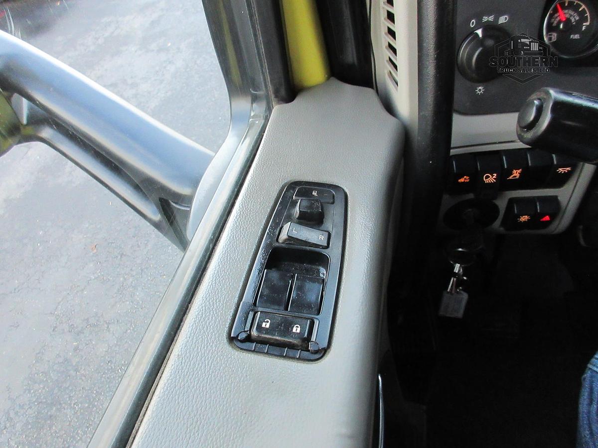 Used 2020 PETERBILT 567