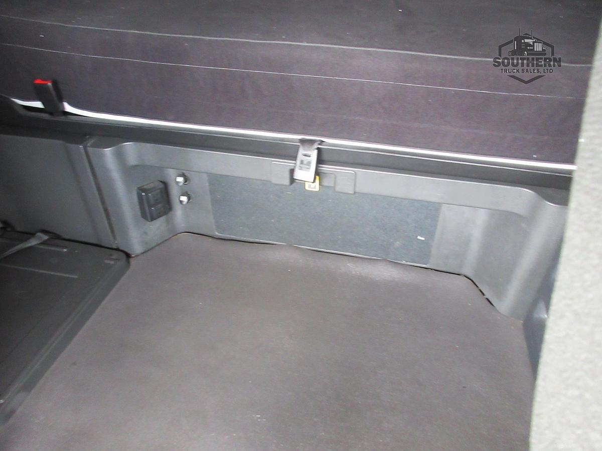 Used 2020 FREIGHTLINER CASCADIA 126