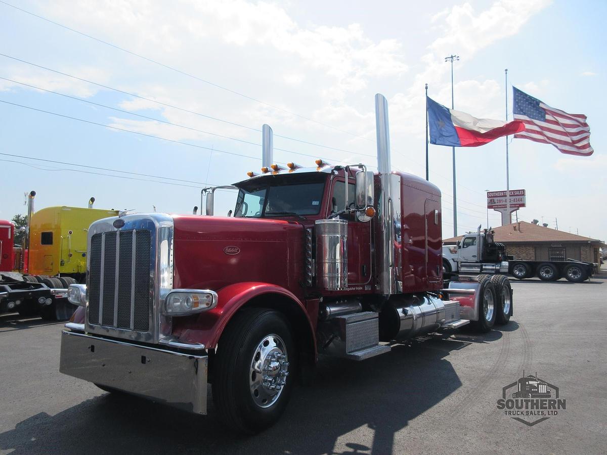 Used 2021 PETERBILT 389