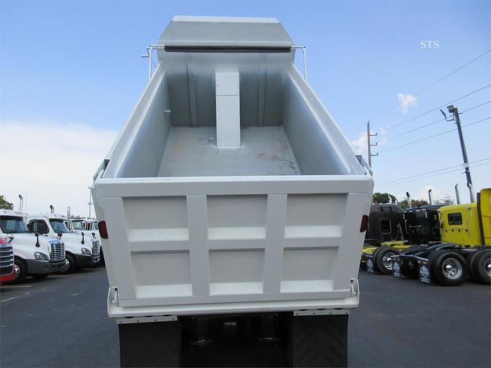 Used 2017 FREIGHTLINER CASCADIA 125