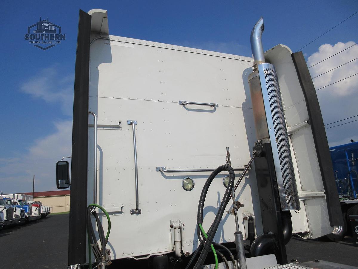 Used 2015 PETERBILT 386