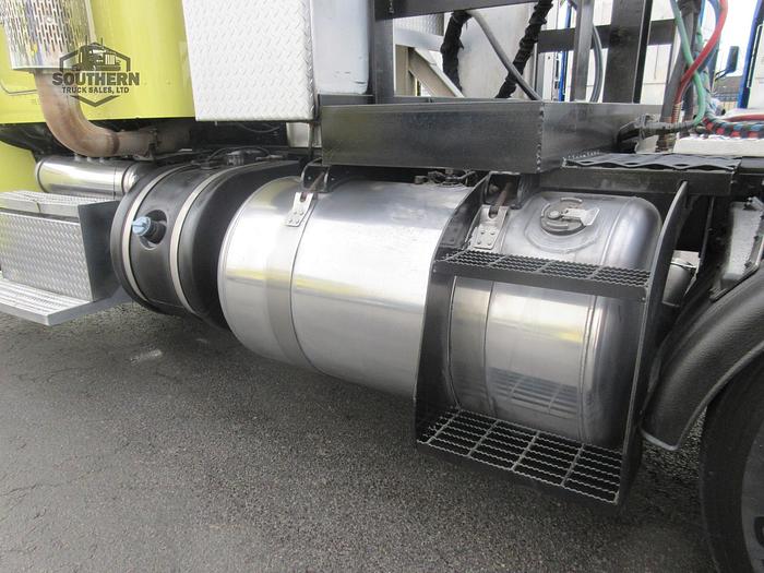 Used 2017 PETERBILT 367