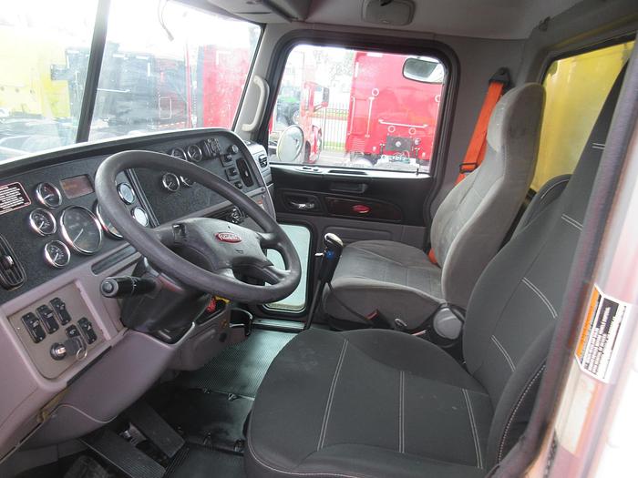 Used 2014 PETERBILT 365