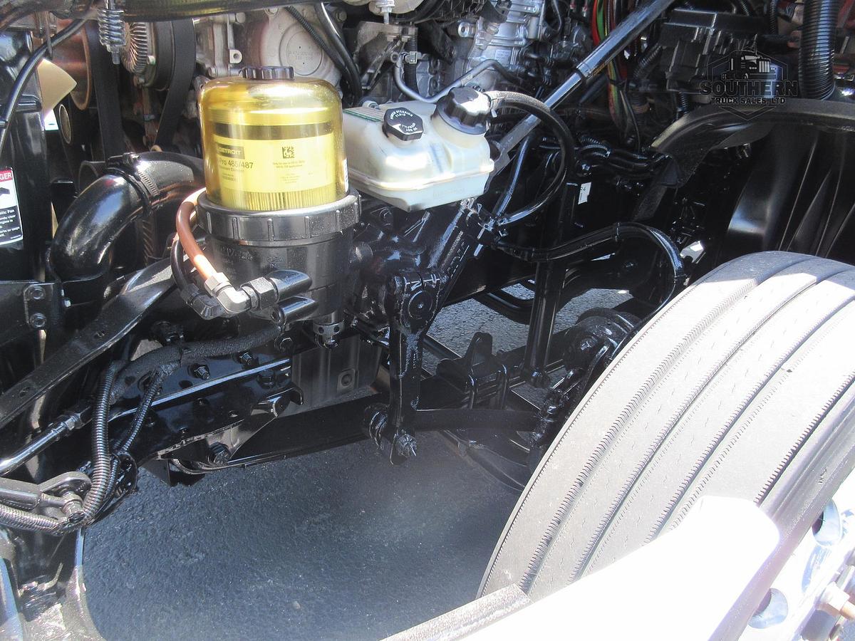 Used 2018 FREIGHTLINER CASCADIA 125