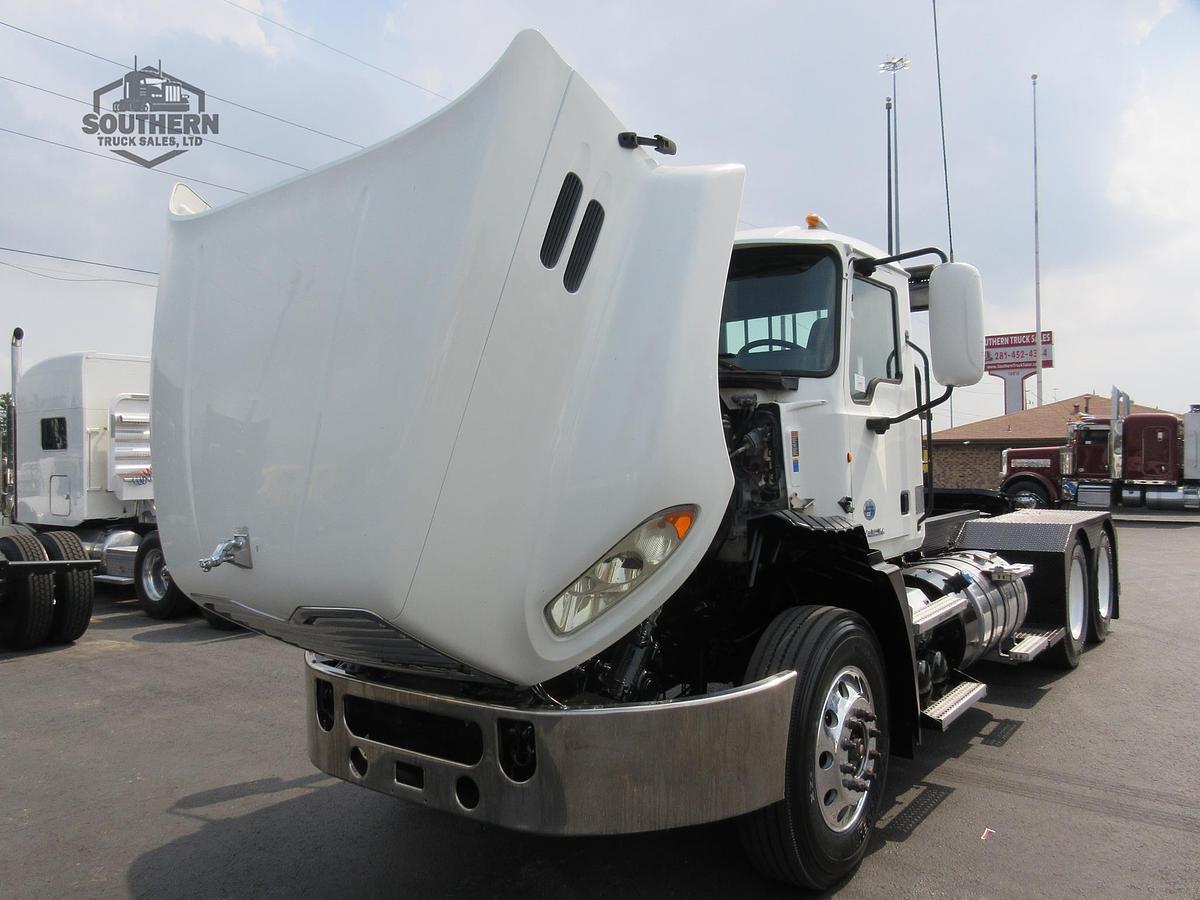 Used 2014 MACK PINNACLE CXU613
