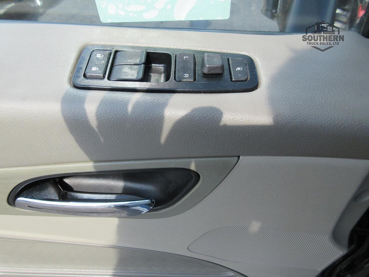 Used 2021 PETERBILT 567