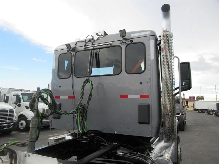 Used 2020 PETERBILT 567