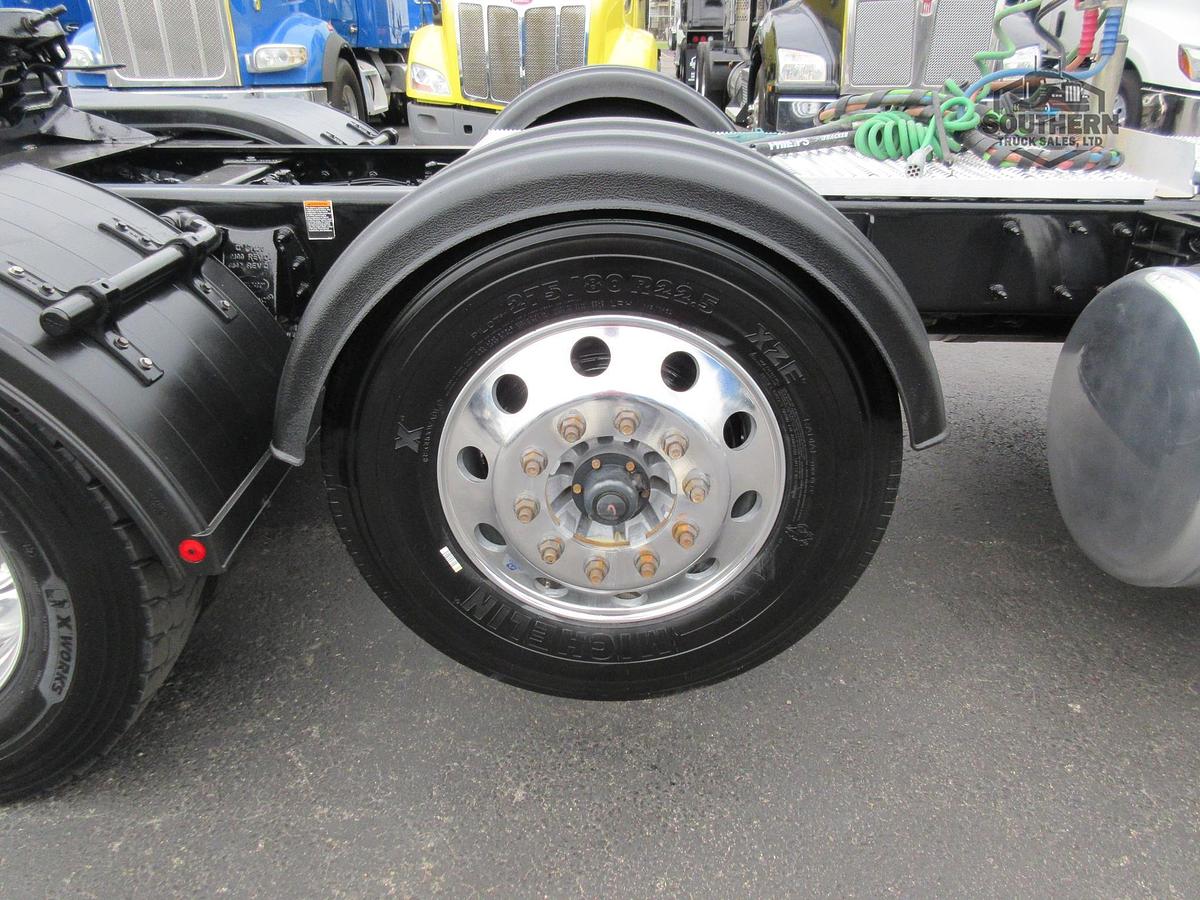 Used 2025 PETERBILT 567