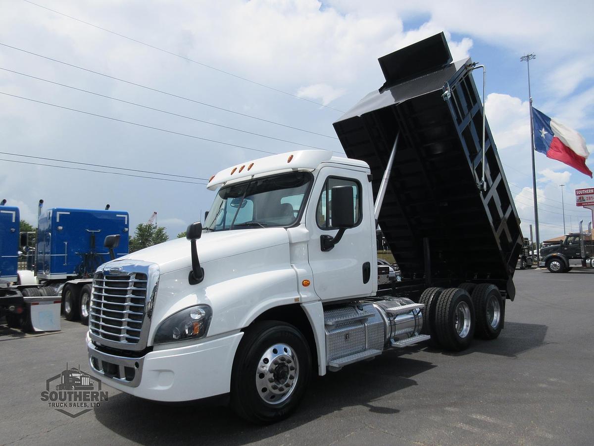 Used 2018 FREIGHTLINER CASCADIA 125