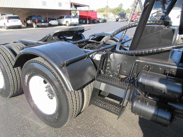 Used 2011 KENWORTH T800