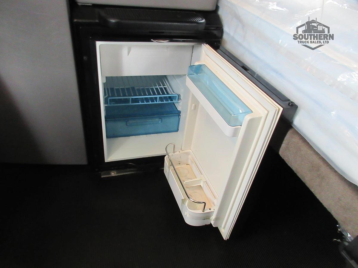 Used 2023 KENWORTH W900L