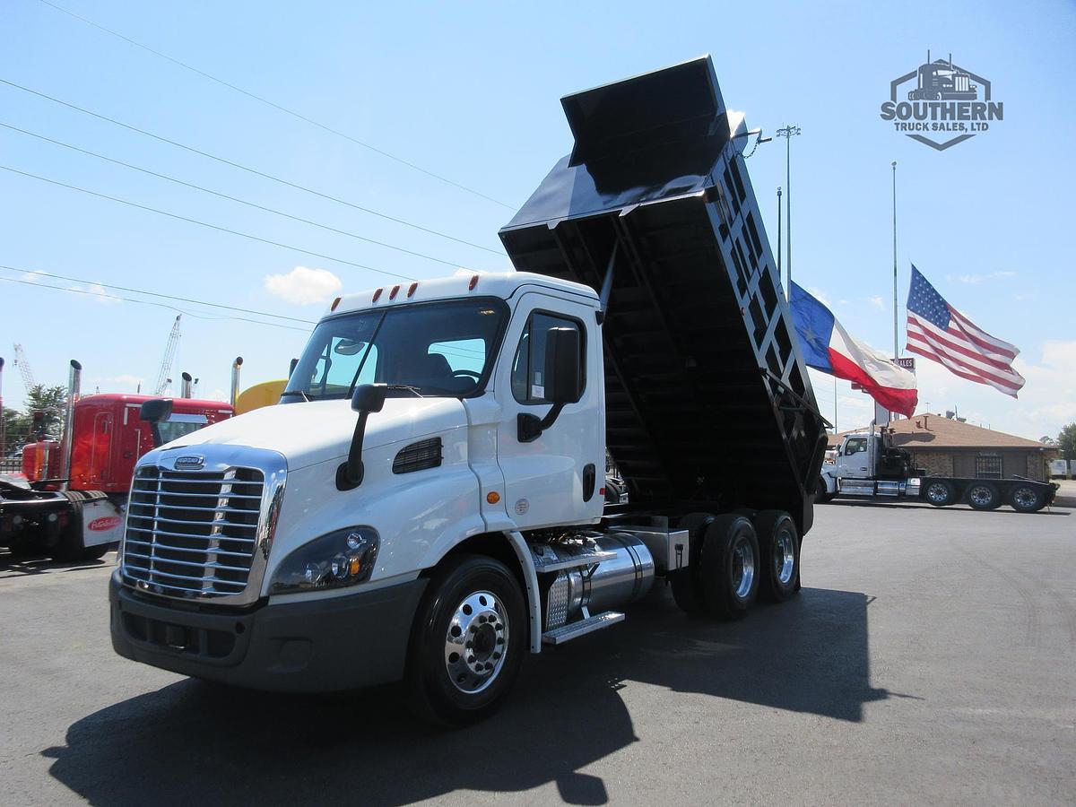 Used 2019 FREIGHTLINER CASCADIA 113