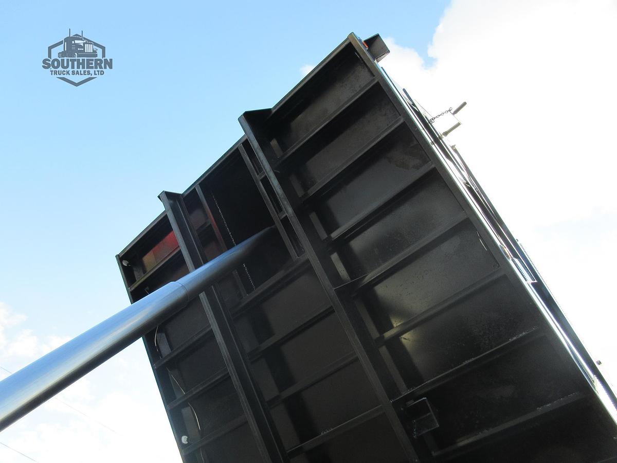 Used 2019 PETERBILT 389