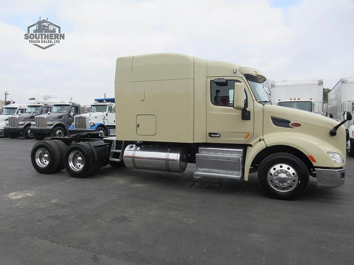 Used 2017 PETERBILT 579