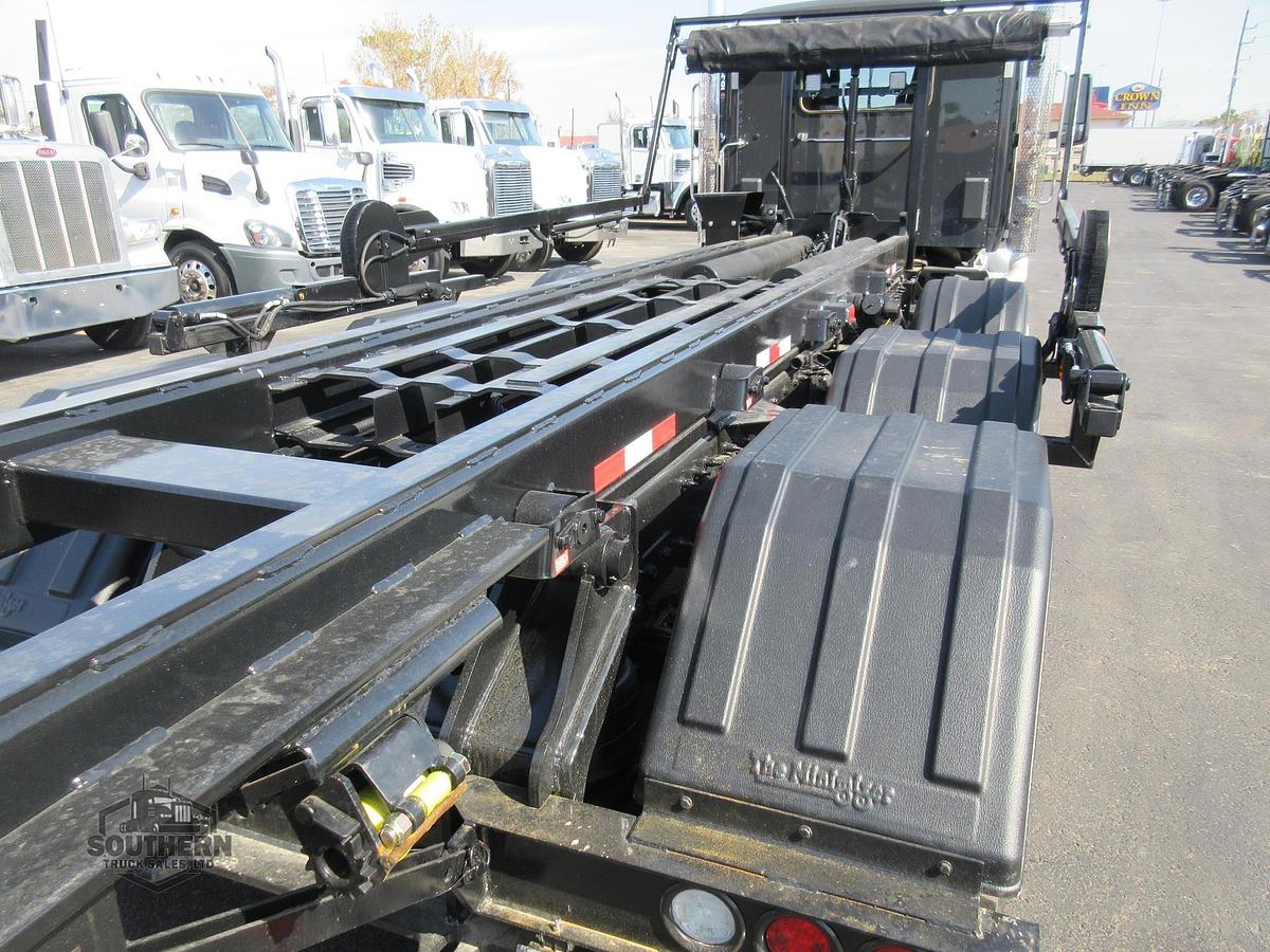 Used 2025 PETERBILT 567