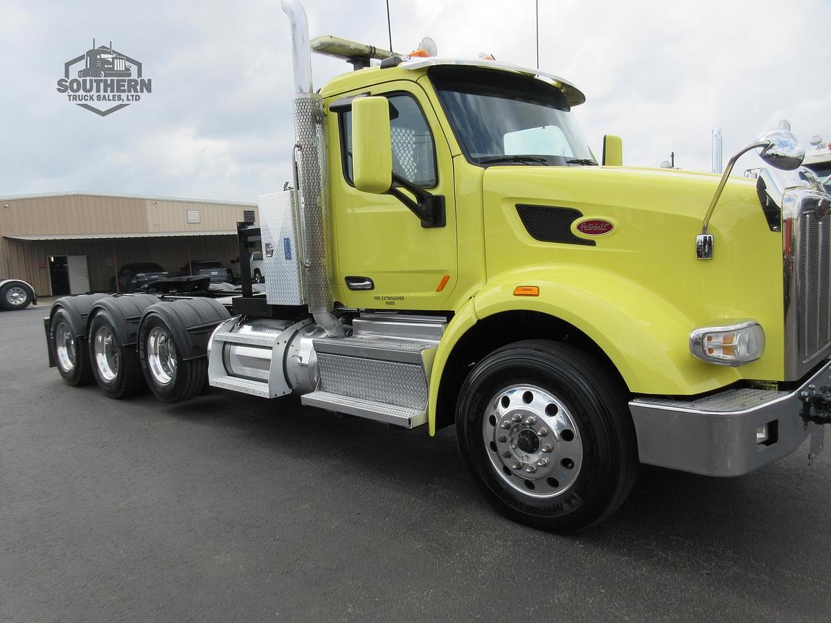 Used 2020 PETERBILT 567