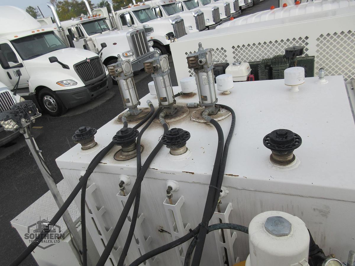 Used 2022 ISUZU NPR HD