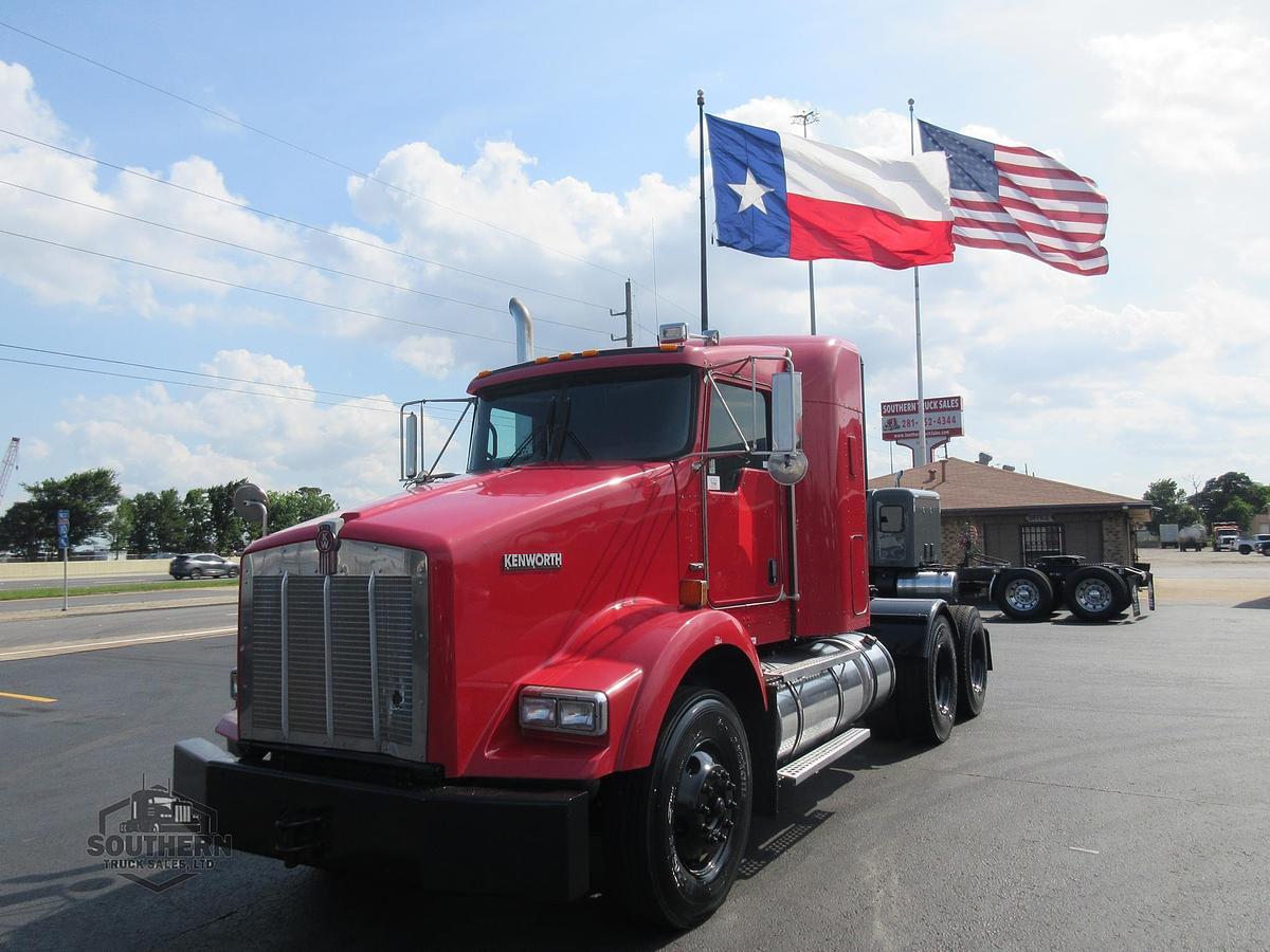 Used 2014 KENWORTH T800